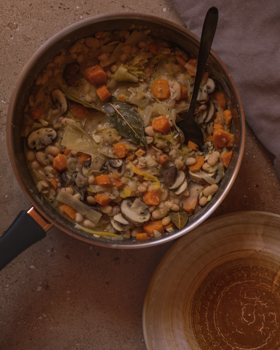 Cocotte haricot blanc, poireaux et carottes